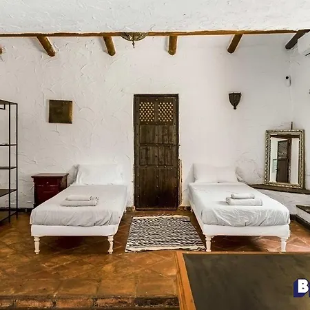 Villa Loma Del Flamenco 8BR Finca Mijas-2